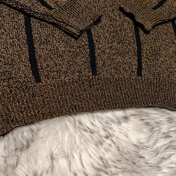 📺 VINTAGE Men’s 90’s V-neck Knit Sweater, Large - Picture 6 of 6